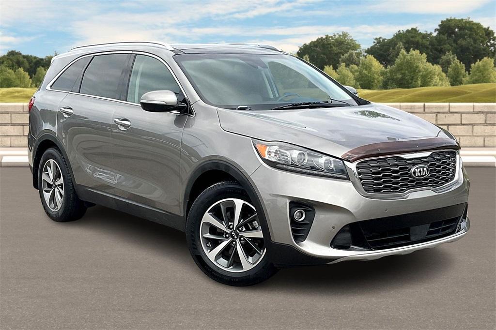 used 2019 Kia Sorento car, priced at $17,811