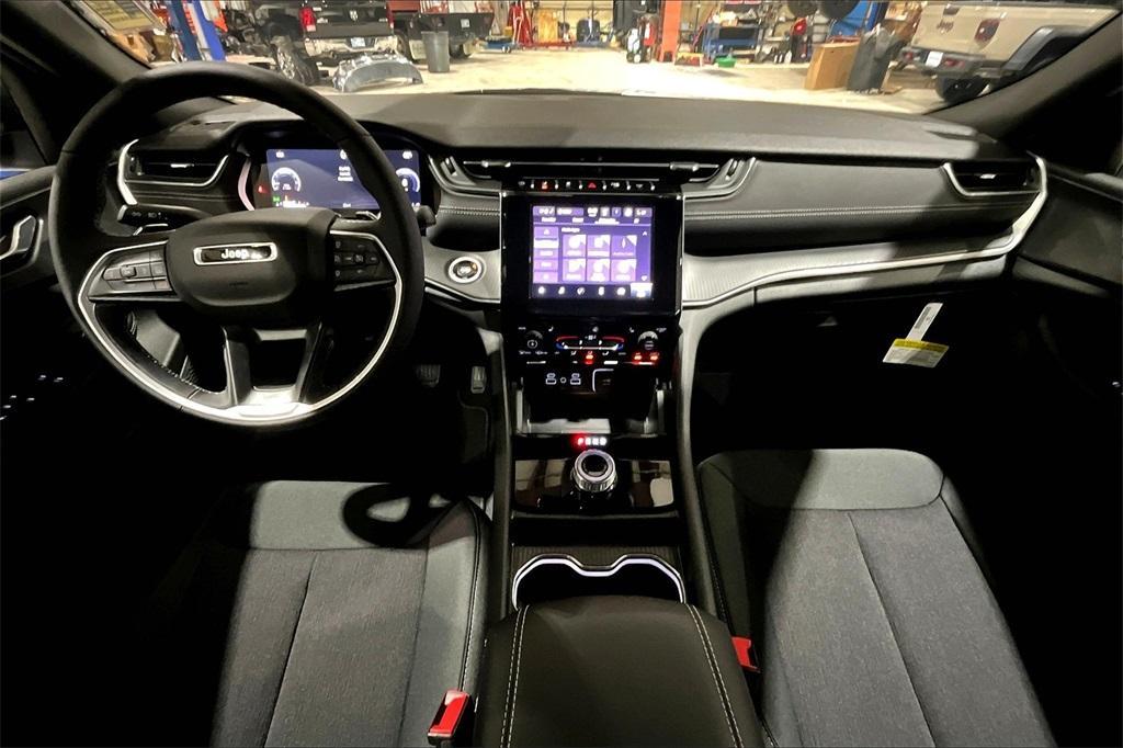 new 2025 Jeep Grand Cherokee L car, priced at $31,667