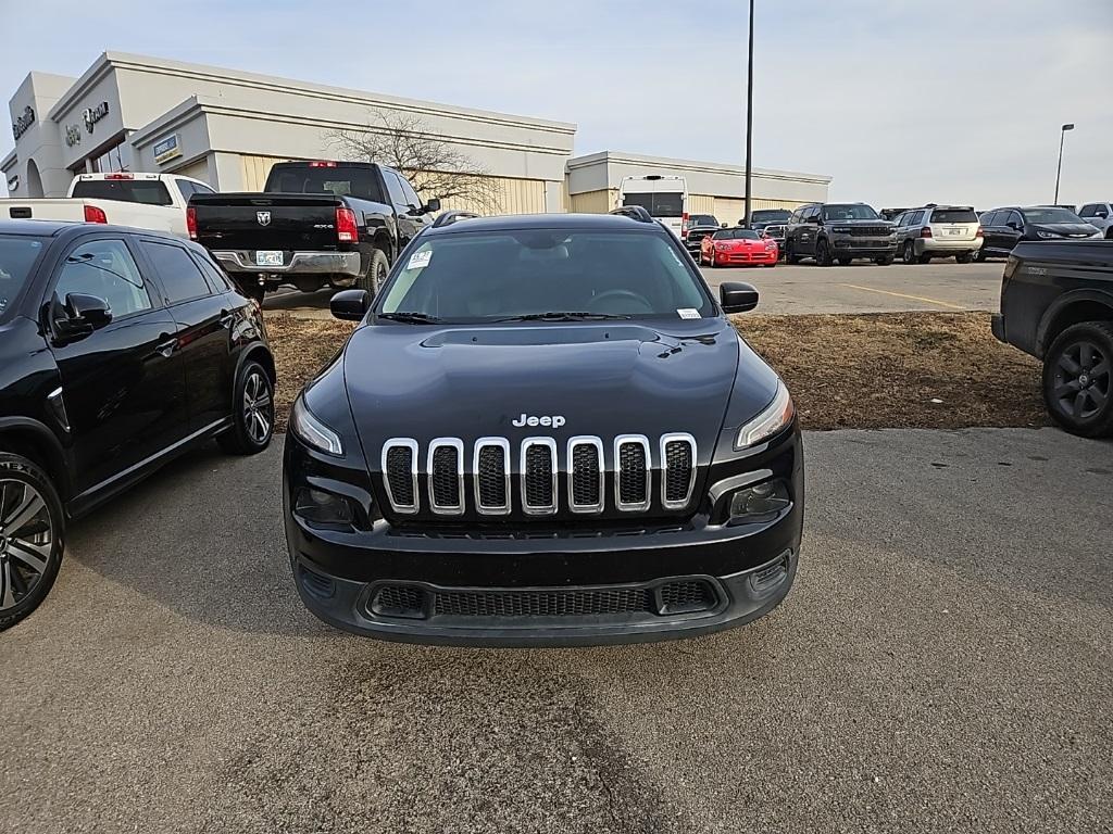 used 2016 Jeep Cherokee car, priced at $12,711