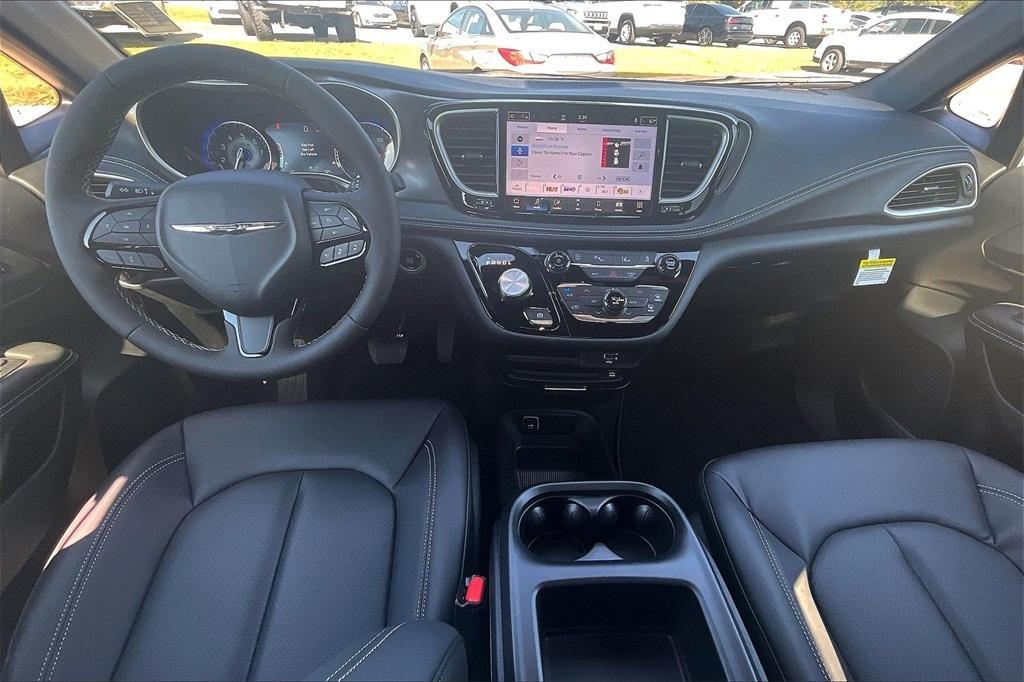 new 2026 Chrysler Pacifica car, priced at $45,304