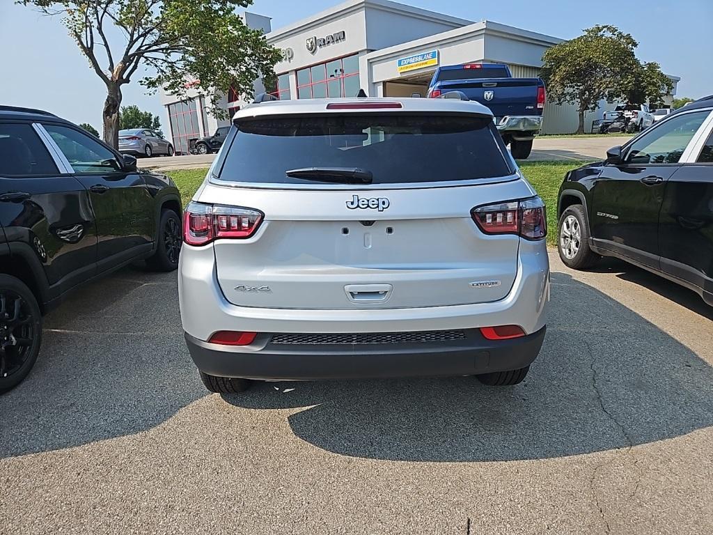new 2025 Jeep Compass car, priced at $32,139