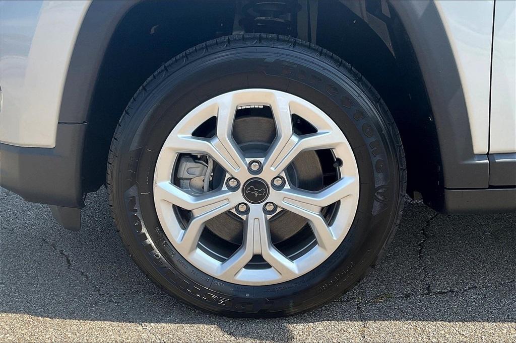 new 2025 Jeep Compass car, priced at $31,601