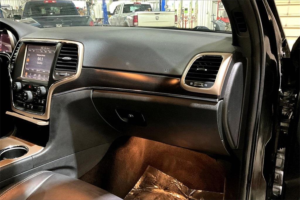 used 2015 Jeep Grand Cherokee car, priced at $13,911