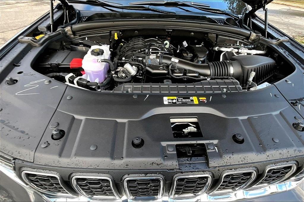 new 2025 Jeep Grand Cherokee car, priced at $39,753