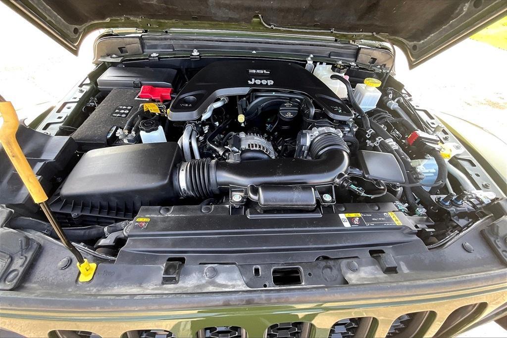 used 2021 Jeep Gladiator car, priced at $37,911