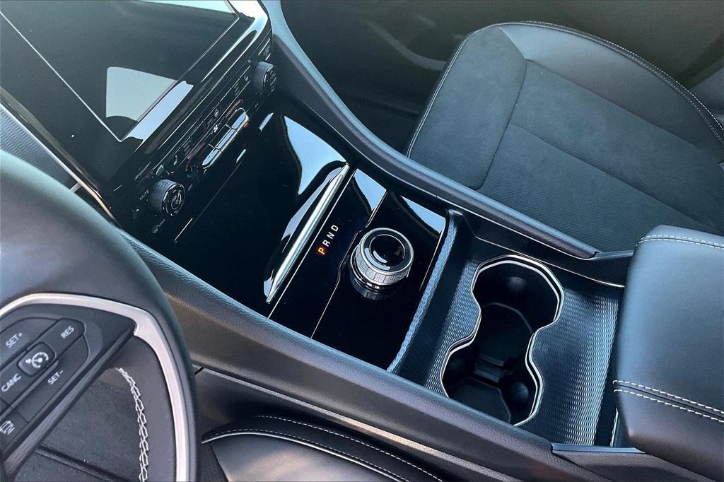 new 2025 Jeep Grand Cherokee car, priced at $38,869