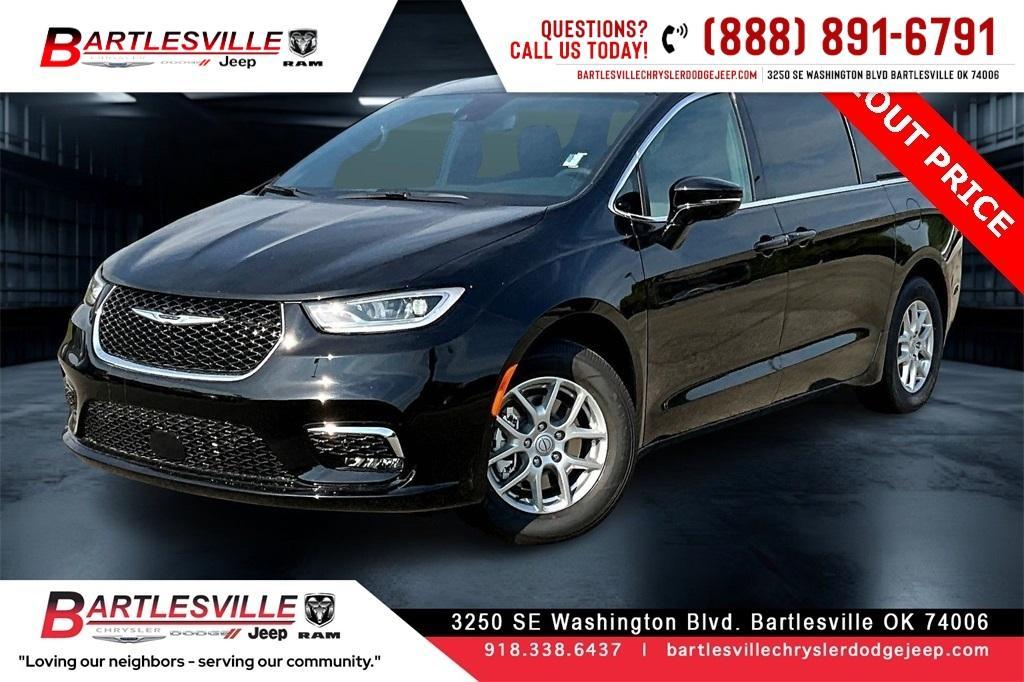 new 2026 Chrysler Pacifica car, priced at $36,328