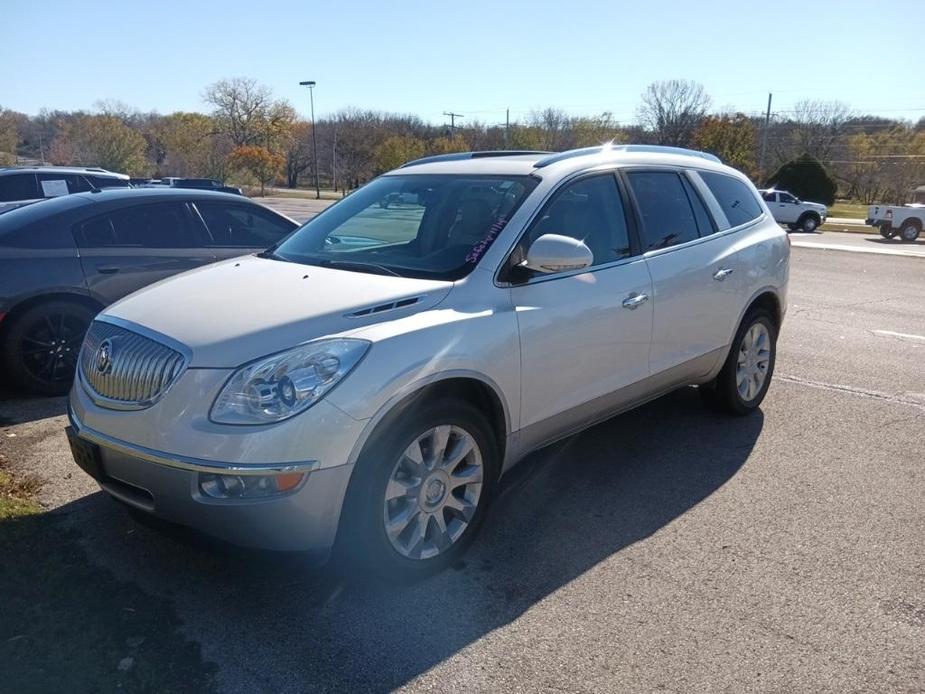 used 2010 Buick Enclave car, priced at $5,500