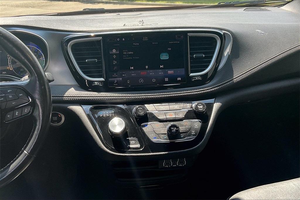 used 2021 Chrysler Pacifica car, priced at $18,911