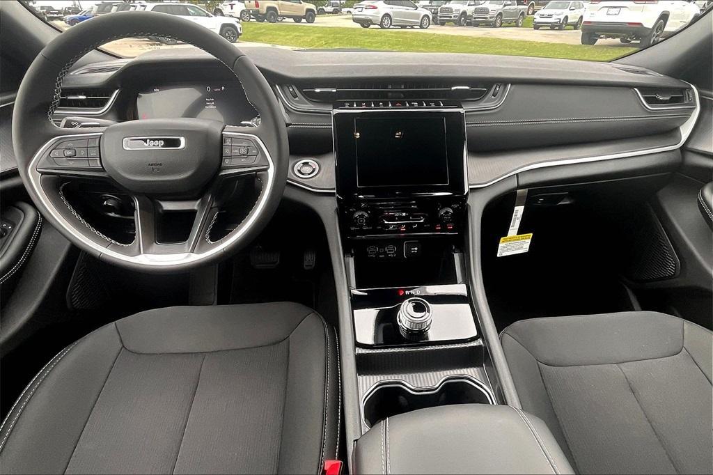 new 2025 Jeep Grand Cherokee car, priced at $39,409