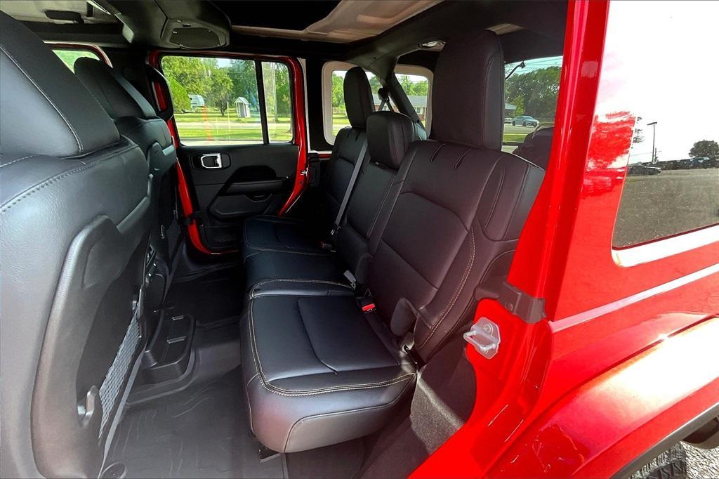 new 2025 Jeep Wrangler car, priced at $52,504