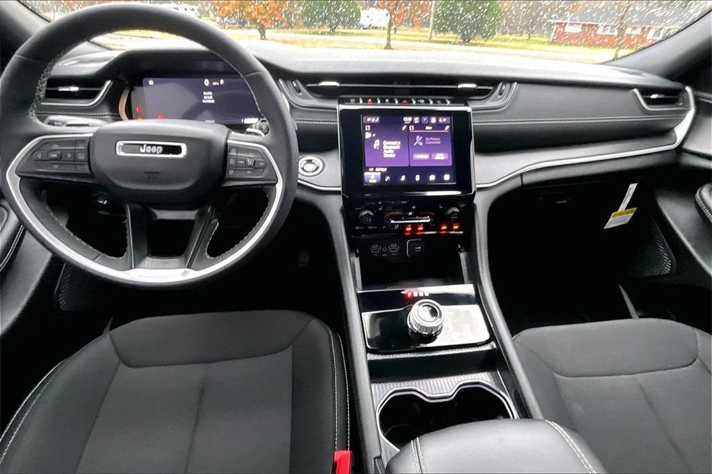 used 2025 Jeep Grand Cherokee L car, priced at $37,611