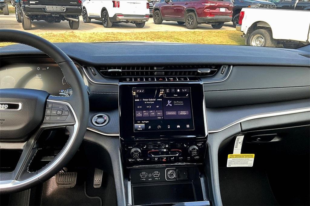 new 2025 Jeep Grand Cherokee car, priced at $41,117