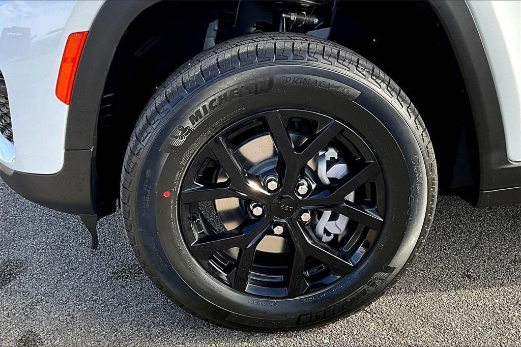 new 2025 Jeep Grand Cherokee car, priced at $41,117