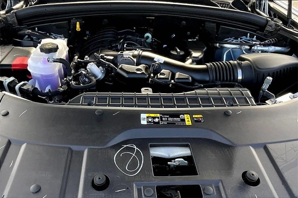 new 2025 Jeep Grand Cherokee car, priced at $41,117