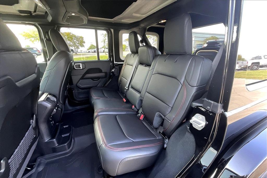 new 2025 Jeep Wrangler car, priced at $57,769