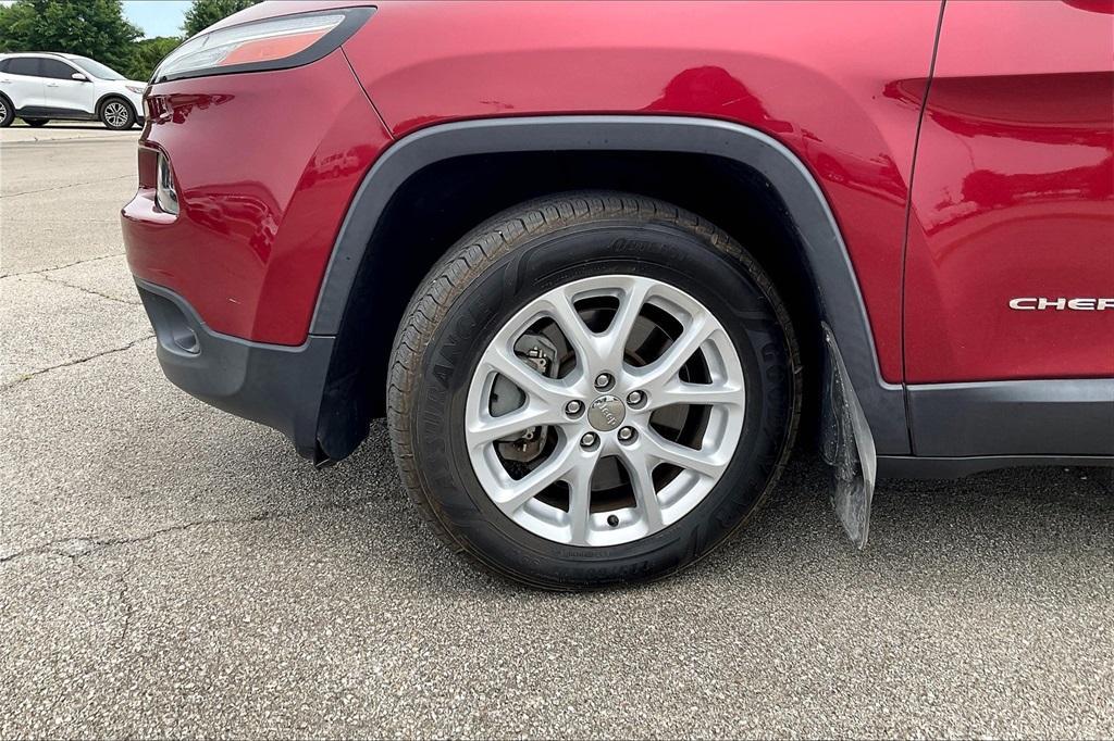 used 2014 Jeep Cherokee car, priced at $11,500