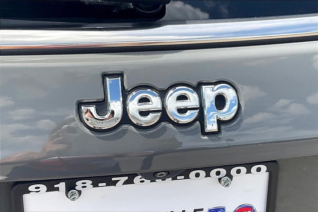 used 2022 Jeep Compass car, priced at $24,211