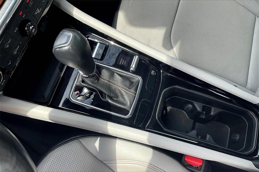 used 2022 Jeep Compass car, priced at $24,211