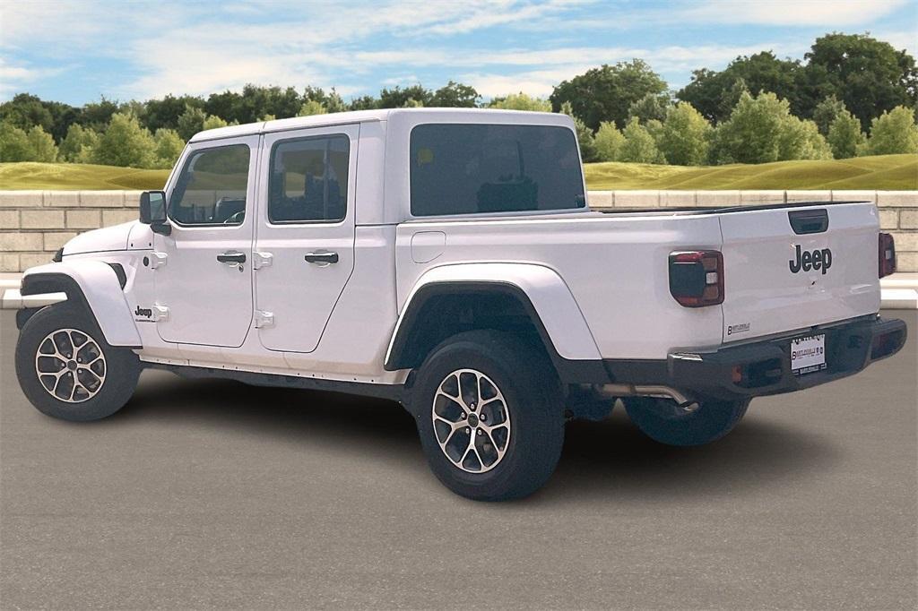 new 2025 Jeep Gladiator car, priced at $44,557