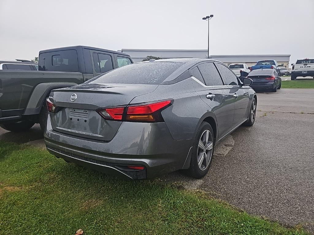 used 2019 Nissan Altima car, priced at $17,211