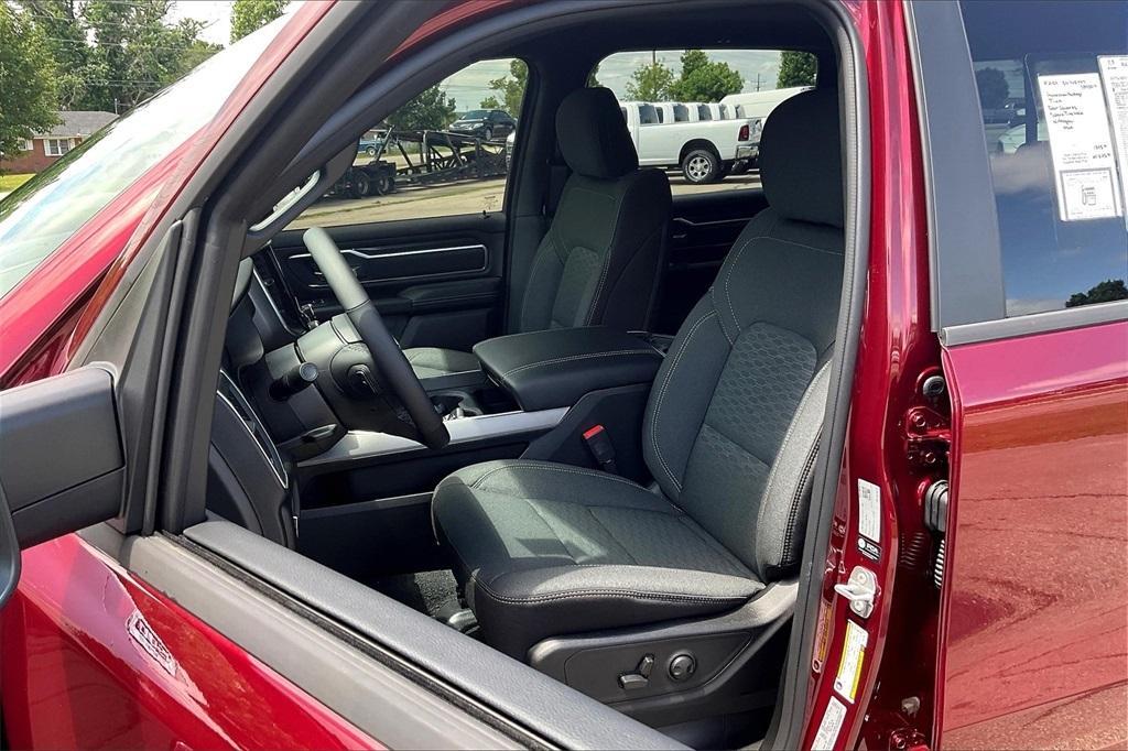 new 2025 Ram 1500 car, priced at $51,216