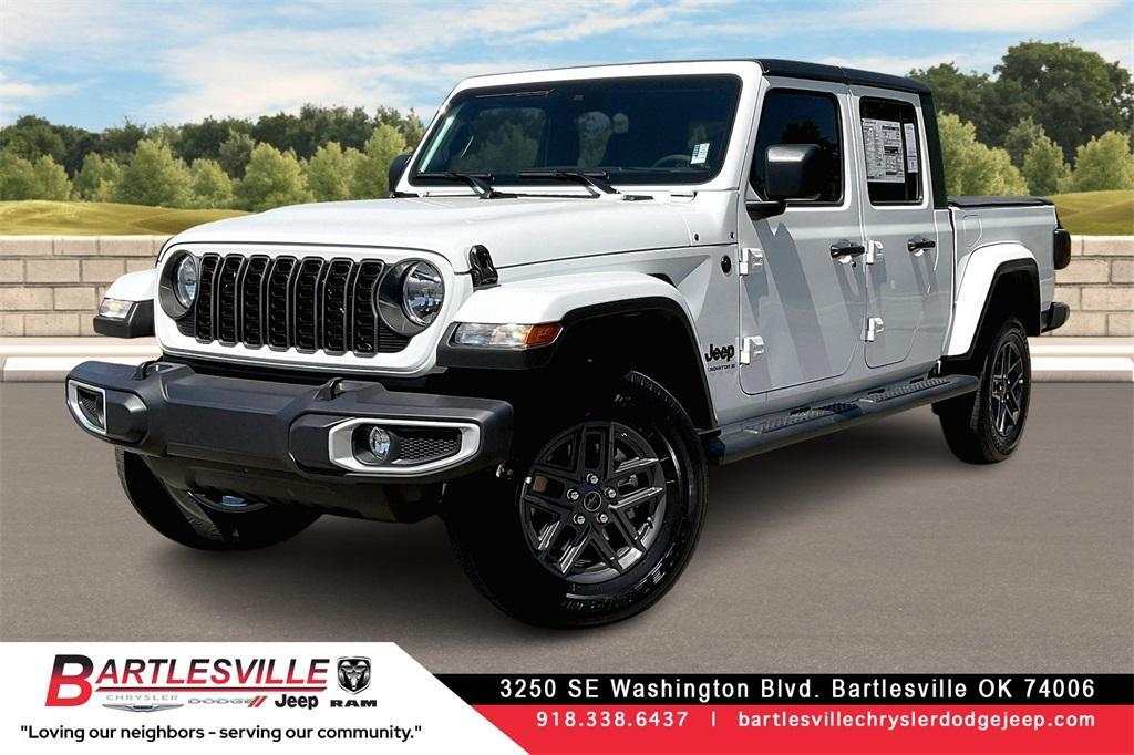 new 2024 Jeep Gladiator car, priced at $43,679