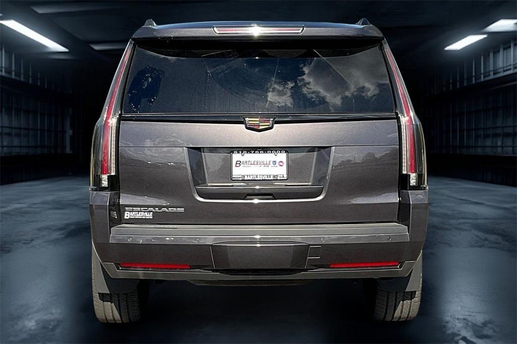 used 2015 Cadillac Escalade car, priced at $20,711