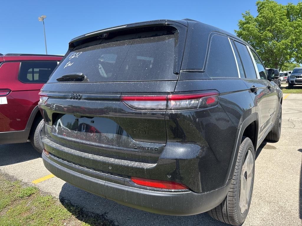 new 2025 Jeep Grand Cherokee car, priced at $48,422