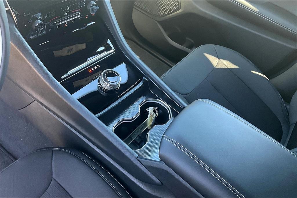 new 2025 Jeep Grand Cherokee L car, priced at $39,254