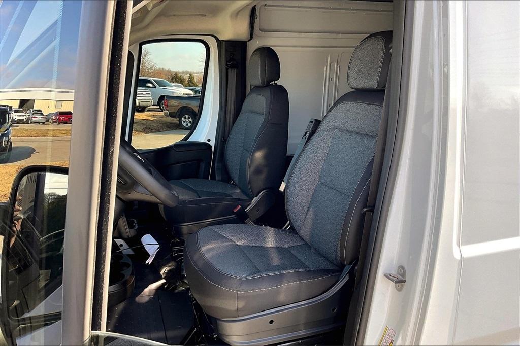 new 2025 Ram ProMaster 2500 car, priced at $49,462