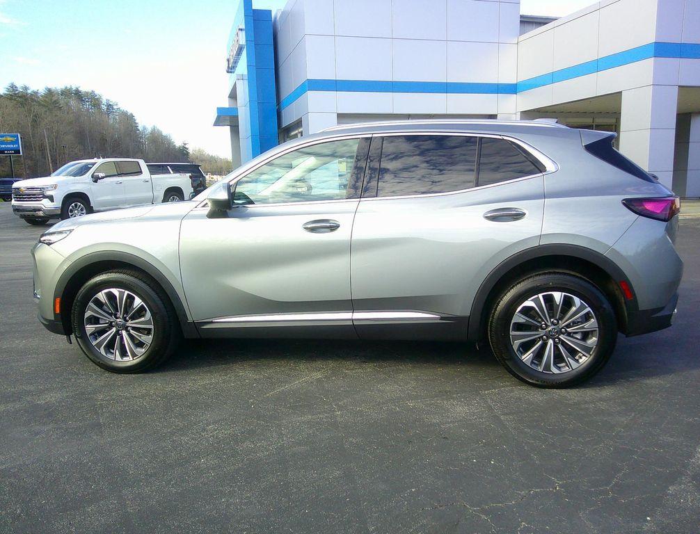used 2025 Buick Envision car, priced at $30,891