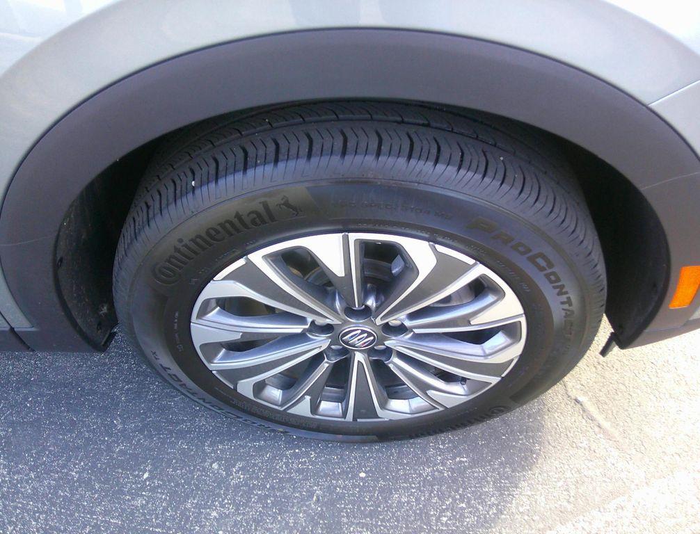 used 2025 Buick Envision car, priced at $30,891