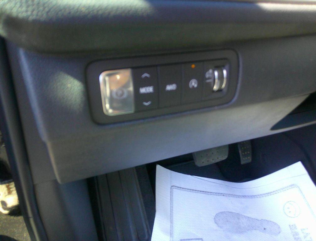 used 2025 Chevrolet Traverse car, priced at $38,975