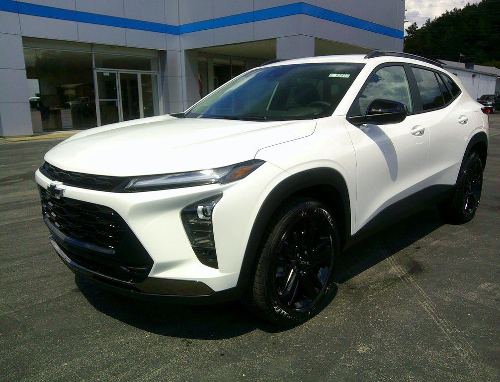 new 2025 Chevrolet Trax car, priced at $24,895