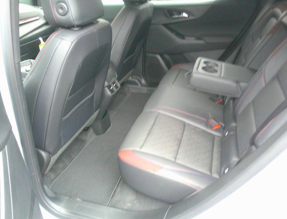 new 2026 Chevrolet Equinox car, priced at $38,390