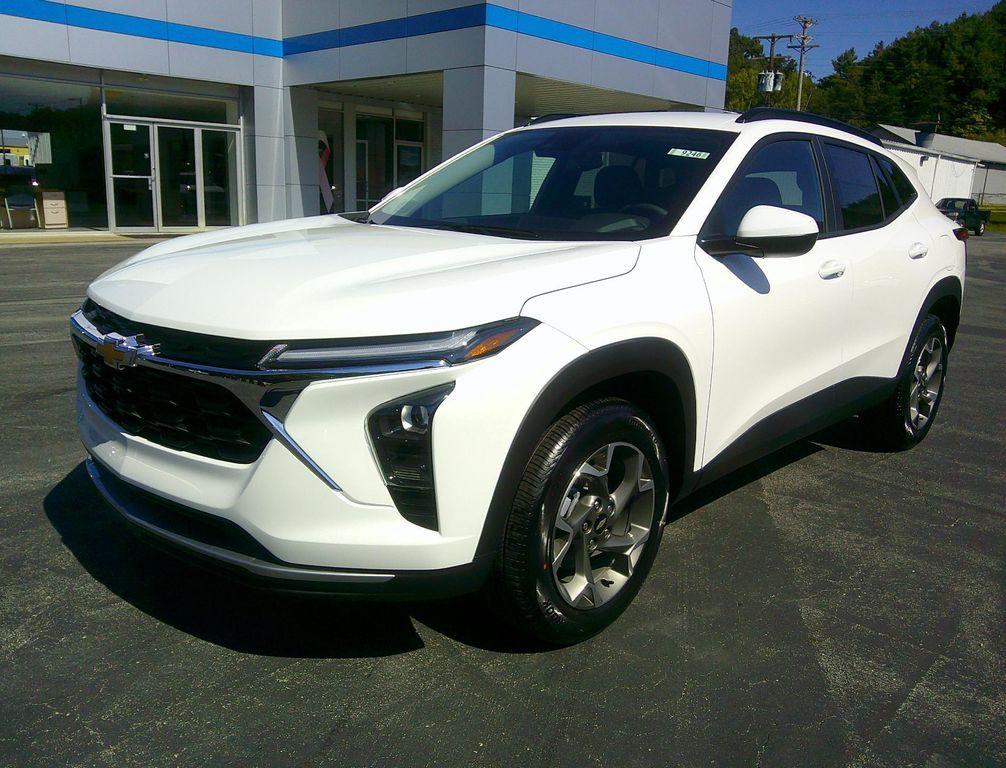 new 2025 Chevrolet Trax car, priced at $23,095