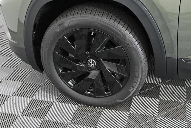 new 2025 Volkswagen Atlas Cross Sport car, priced at $45,741
