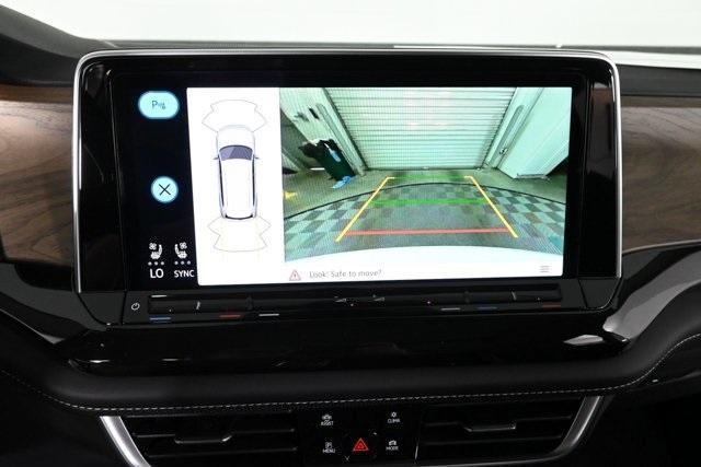new 2025 Volkswagen Atlas car, priced at $46,036