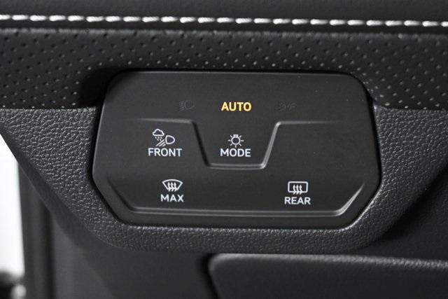 new 2025 Volkswagen Atlas car, priced at $46,036