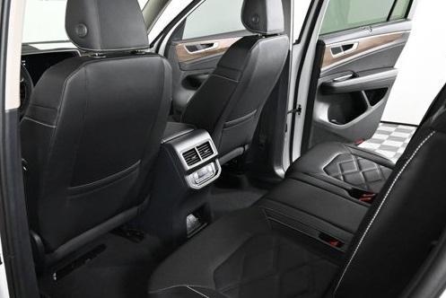 new 2025 Volkswagen Atlas car, priced at $46,036