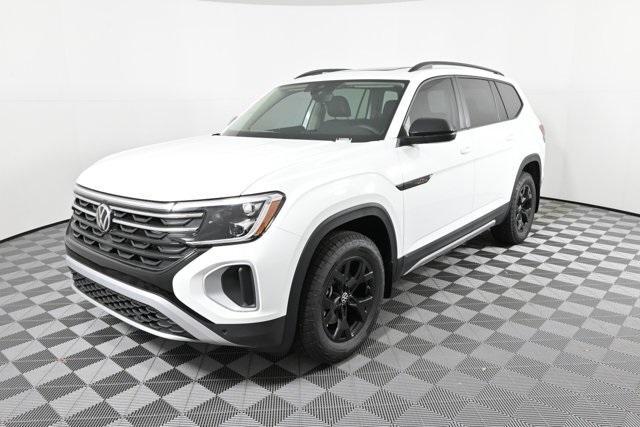 new 2025 Volkswagen Atlas car, priced at $49,464