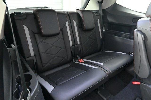 new 2025 Volkswagen Atlas car, priced at $49,464