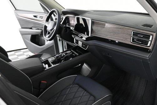 new 2025 Volkswagen Atlas car, priced at $57,346