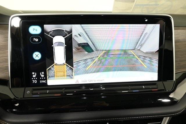 new 2025 Volkswagen Atlas car, priced at $57,346