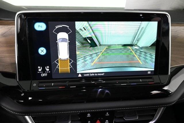 new 2025 Volkswagen Atlas car, priced at $46,861