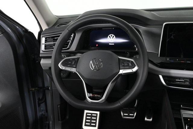 new 2025 Volkswagen Atlas car, priced at $48,271