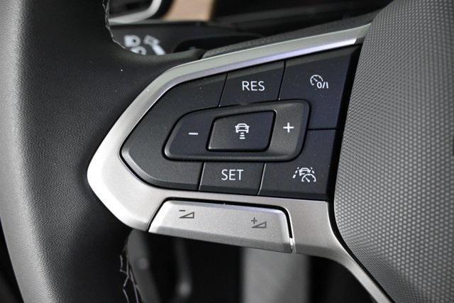 new 2025 Volkswagen Atlas car, priced at $44,825