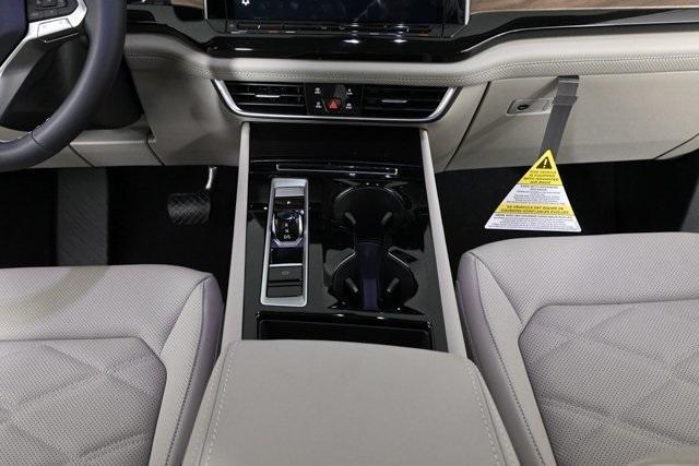 new 2025 Volkswagen Atlas car, priced at $44,825