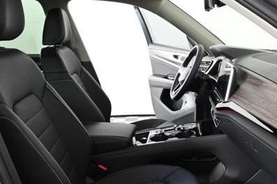 new 2025 Volkswagen Atlas car, priced at $48,983